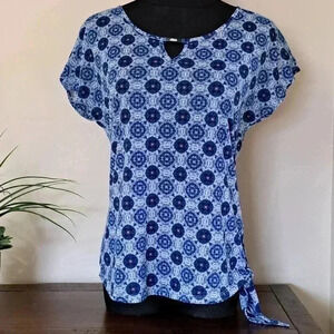 ❤️ Cleo Petite Short Sleeved Top Blue Small  Geometric Print Lightweight